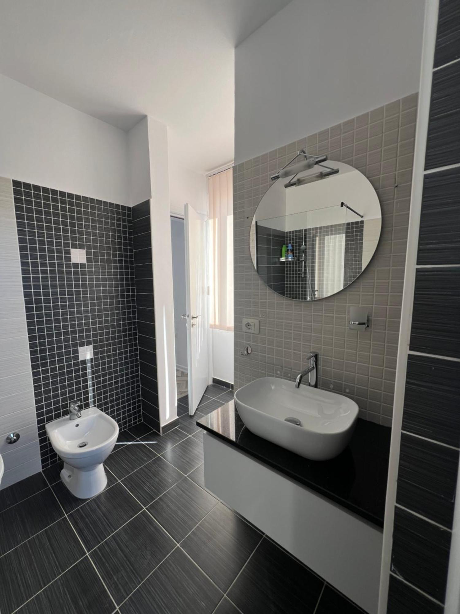 Erlaiden Apartment Shkoder Exterior photo